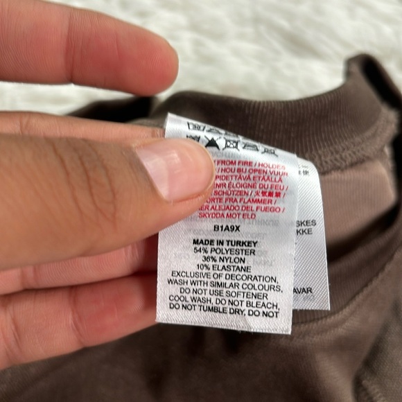 Gymshark Brown Adapt Crop Top - Picture 8 of 9